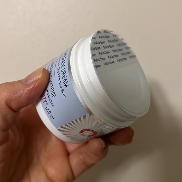 5/$25 item First Aid Beauty
Ultra Repair® Cream Intense Hydration - Picture 2 of 3